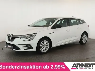 Gebraucht Renault Mégane IV Equilibre 140 PS (102 kW) 2024 Gletscherweiß Limousine