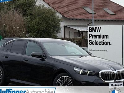 Neu BMW 550e M Sport 489 PS (359 kW) 2026 Grau Limousine