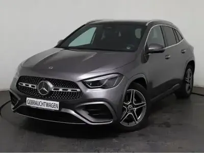 Gebraucht Mercedes GLA220 AMG 190 PS (139 kW) 2024 Grau, mountaingrau  met. (787) (metallic) SUV