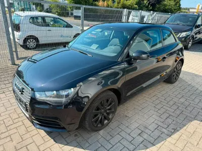 Gebraucht Audi A1 Attraction 105 PS (77 kW) 2011 Schwarz Kleinwagen