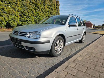Silber Gebraucht 2000 VW Golf IV Kombi | 1.900 € (Teuer)