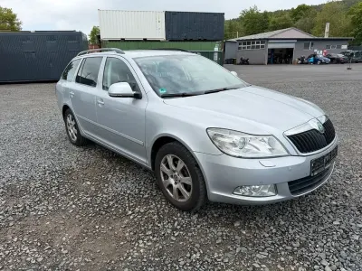 Używany Skoda Octavia Elegance 105 KM (77 kW) 2011 Kombi