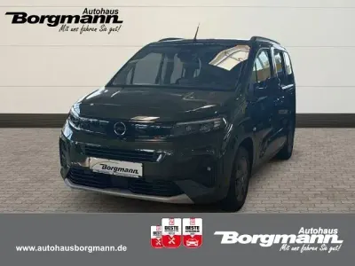 Neu Opel Combo Life 131 PS (96 kW) 2026 Gruen Van / Kleinbus