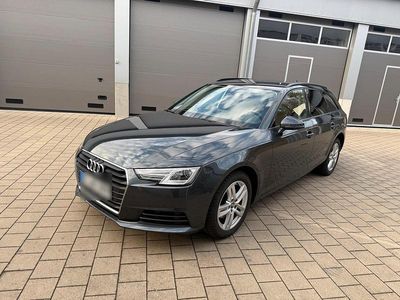 Gebraucht Audi A4 150 PS (110 kW) 2016 Grau Kombi