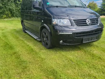 Gebraucht VW Multivan 174 PS (127 kW) 2004 Schwarz Van / Kleinbus