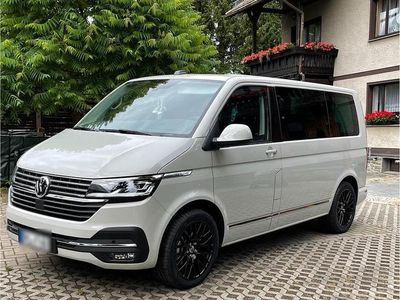 Usata VW Multivan Generation Six 150 CV (110 kW) 2022 Beige Monovolume