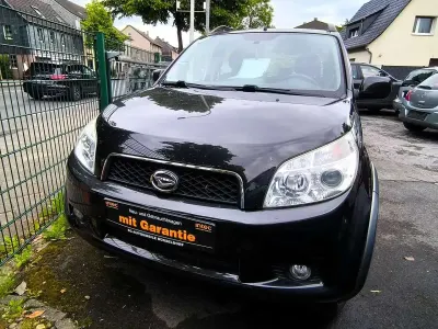 Second-hand Daihatsu Terios 105 CP (77 kW) 2007 Negru SUV