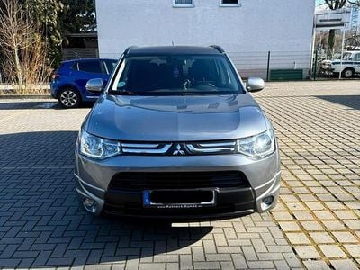 Gebraucht Mitsubishi Outlander 150 PS (110 kW) 2013 Grau SUV
