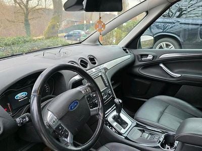 Blau Gebraucht 2014 Ford S-MAX S Van / Kleinbus | 7.000 € (Fairer Preis)