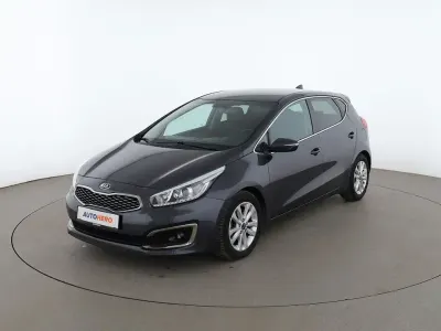 Gebraucht Kia Ceed Spirit 135 PS (99 kW) 2017 Grau Kleinwagen