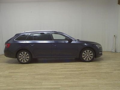 Gebraucht Skoda Superb Style 150 PS (110 kW) 2022 Blau Kombi