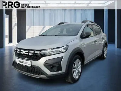 Occasion Dacia Sandero Essentiel 91 ch (66 kW) 2024 Argent Berline