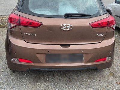 Usata Hyundai i20 Trend 101 CV (74 kW) 2017 Marrone Utilitaria
