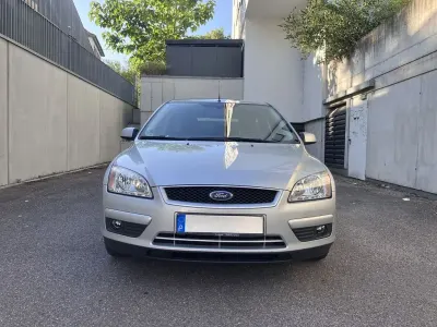 Gebraucht Ford Focus Ambiente 101 PS (74 kW) 2007 Silber Kombi