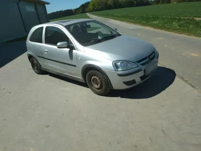 Gebraucht Opel Corsa 75 PS (55 kW) 2004 Silber Kleinwagen
