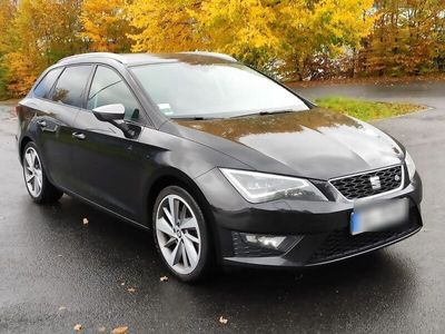 gebraucht Seat Leon ST 2.0 TDI 135kW Start&Stop FR LED NAVI SHZ