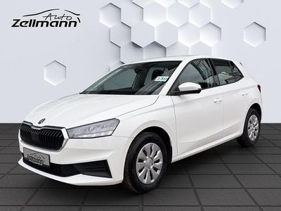 Weiss Gebraucht 2022 Skoda Fabia Active Limousine | 13.995 € (Guter Preis)