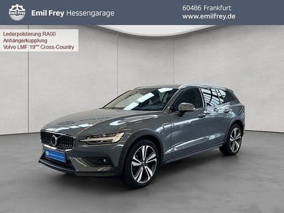 Gebraucht Volvo V60 CC Plus 197 PS (144 kW) 2022 Grau Kombi