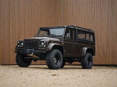 Gebraucht Land Rover Defender 200 PS (147 kW) 1986 Braun SUV