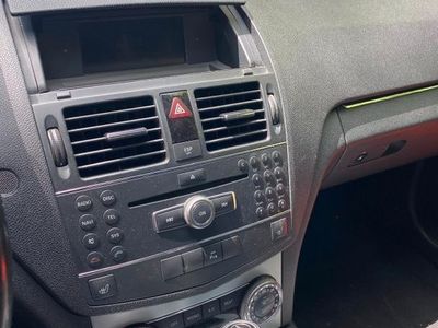 Mercedes C200