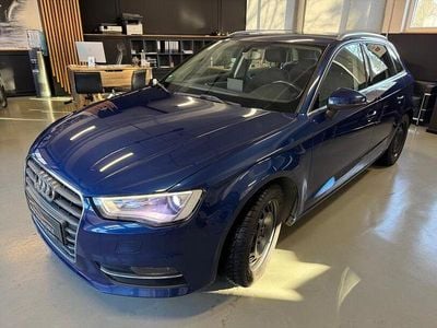 Blau Gebraucht 2015 Audi A3 Attraction Limousine | 11.990 € (Fairer Preis)