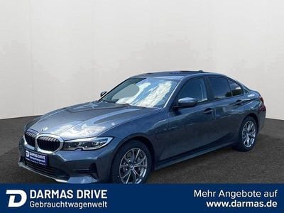 BMW 330e