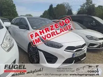 Gebraucht Kia Ceed Sportswagon GT-Line 160 PS (117 kW) 2023 Deluxeweiss met. Kombi