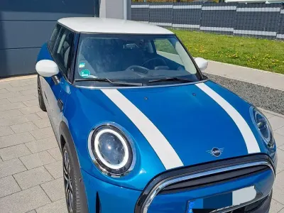 Usado Mini Cooper Classic 136 HP (100 kW) 2021 Azul Citadino