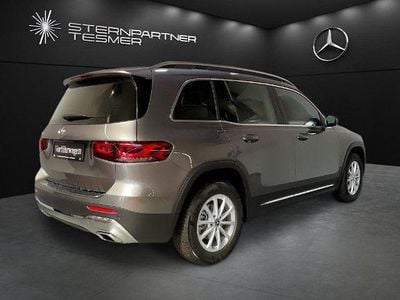 Mercedes GLB180