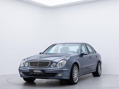Usata Mercedes E500 306 CV (225 kW) 2004 Blu Berlina