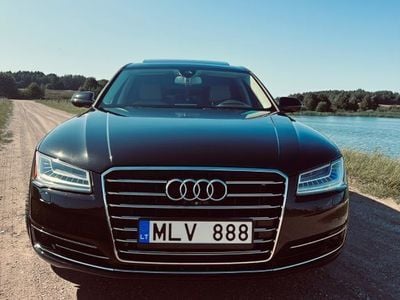 Audi A8L