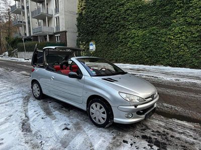 Silber Gebraucht 2003 Peugeot 206 CC Cabrio | 3.500 €