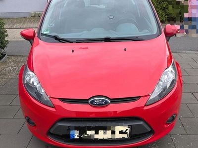 Gebraucht Ford Fiesta 60 PS (44 kW) 2011 Rot Kleinwagen