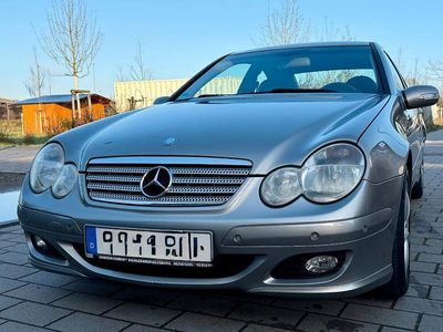 Gebraucht Mercedes C180 143 PS (105 kW) 2004 Grau Coupé