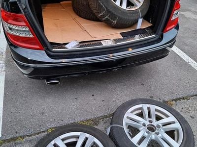 Gebraucht Mercedes C250 204 PS (150 kW) 2009 Schwarz Kombi