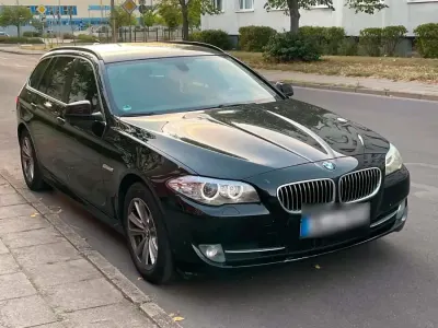 Gebraucht BMW 520 184 PS (135 kW) 2013 Schwarz Kombi