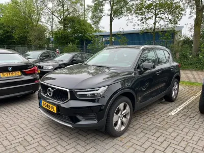 Occasion Volvo XC40 Momentum 163 ch (119 kW) 2019 Noir SUV