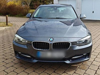 Gebraucht BMW 320 Sport Line 184 PS (135 kW) 2014 Grau Kombi