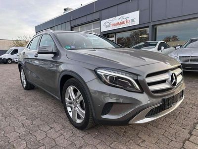 Gebraucht Mercedes GLA180 122 PS (89 kW) 2016 Grau SUV
