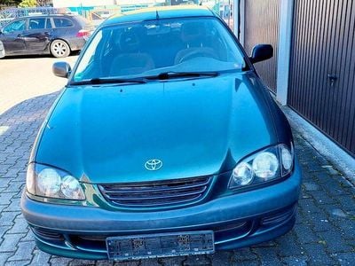 Gebraucht Toyota Avensis Terra 110 PS (80 kW) 2000 Grün Limousine