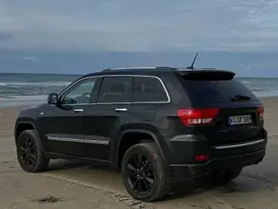 Gebraucht Jeep Grand Cherokee Overland 241 PS (177 kW) 2012 Schwarz SUV