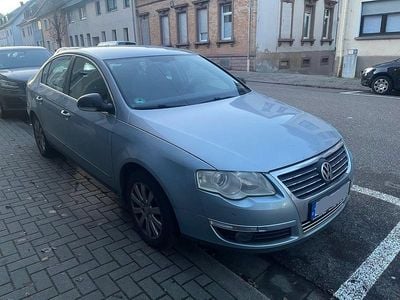 Blau Gebraucht 2005 VW Passat Trendline Limousine | 2.500 € (Fairer Preis)
