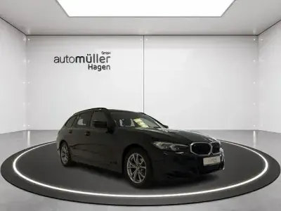 Gebraucht BMW 318 Shadowline 156 PS (114 kW) 2024 Schwarz ii Kombi