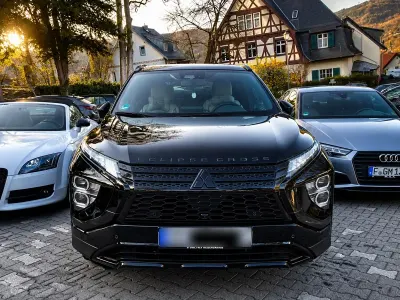 Gebraucht Mitsubishi Eclipse Cross Plus 256 PS (188 kW) 2024 Schwarz SUV