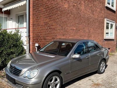 Mercedes C200