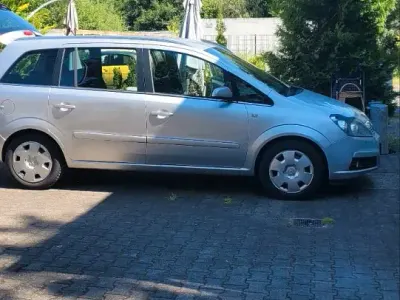 Gebraucht Opel Zafira 140 PS (102 kW) 2007 Silber Van / Kleinbus