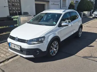Gebraucht VW Polo Cross 90 PS (66 kW) 2015 Weiß Kleinwagen