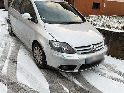 Silber Gebraucht 2005 VW Golf IV Kleinwagen | 2.800 € (Etwas zu teuer)