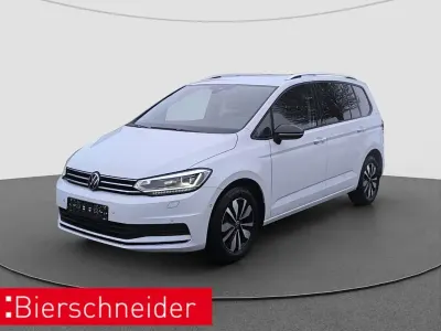 Gebraucht VW Touran Comfortline 150 PS (110 kW) 2025 Weiss Van / Kleinbus