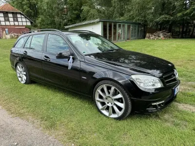 Gebraucht Mercedes C180 156 PS (114 kW) 2009 Schwarz Limousine